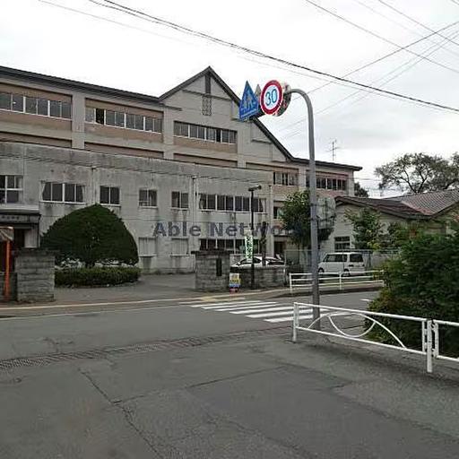 盛岡市立山岸小学校まで646m