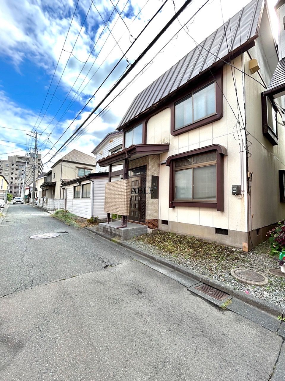 ◯交通　JR東北本線　仙北町駅　徒歩22分　⭐︎セブンイレブン盛岡南大通3丁目店へ179m⭐︎ユニバース鉈屋町店へ824m⭐︎Monakaへ839m